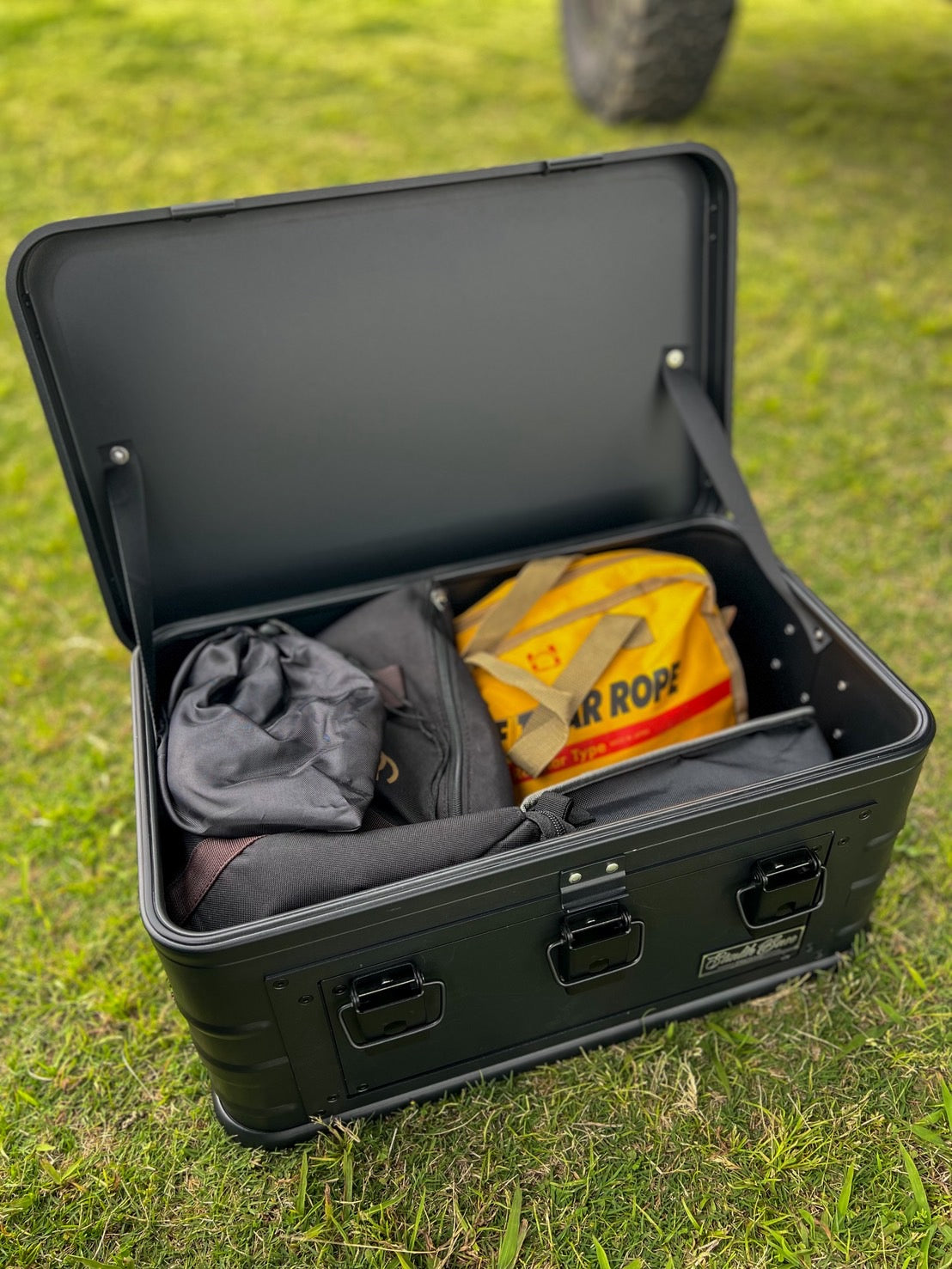 STEALHT BASE】アルミコンテナ – FUNG