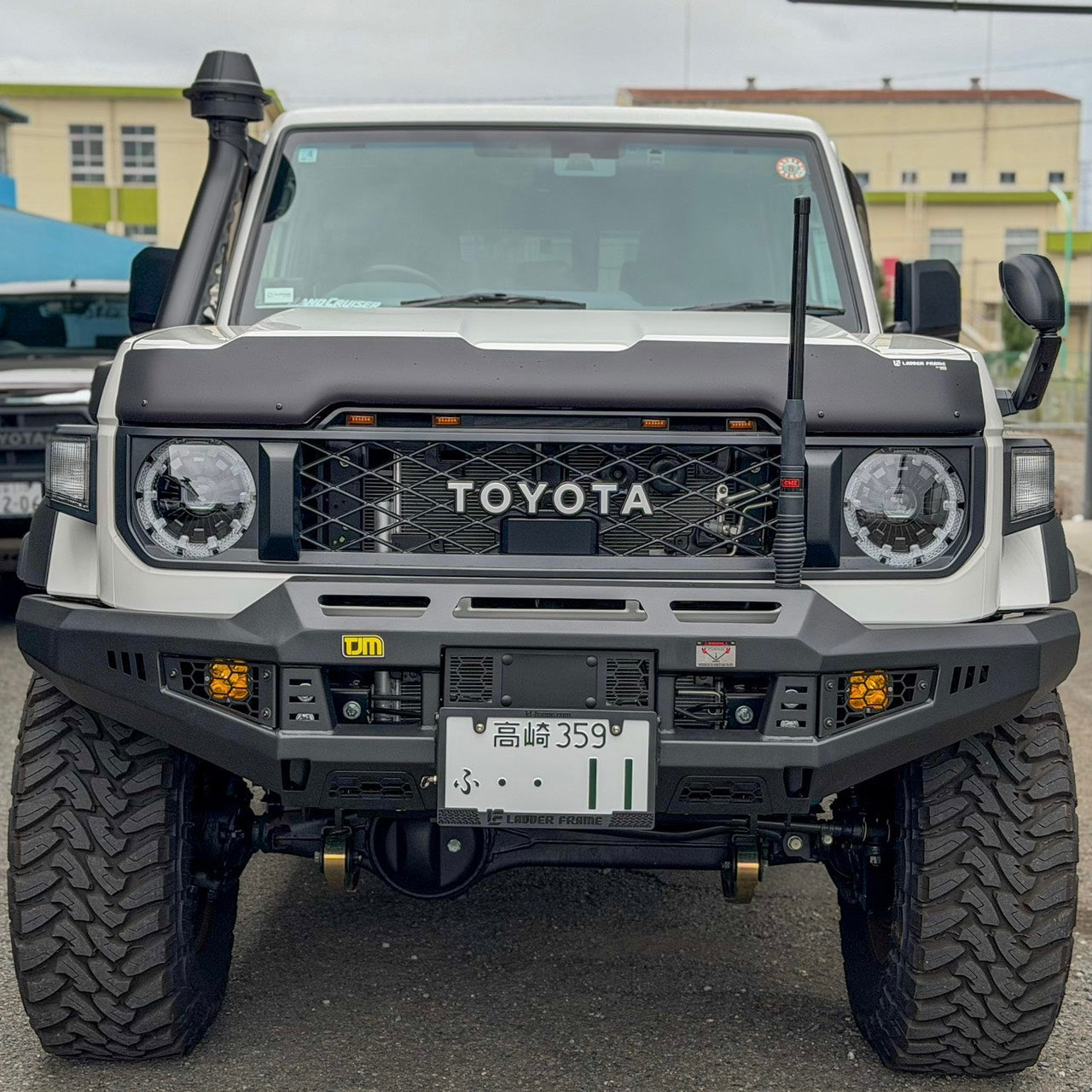 TJM】outback Bull bar black steel （バーなし）/ランドクルーザー70