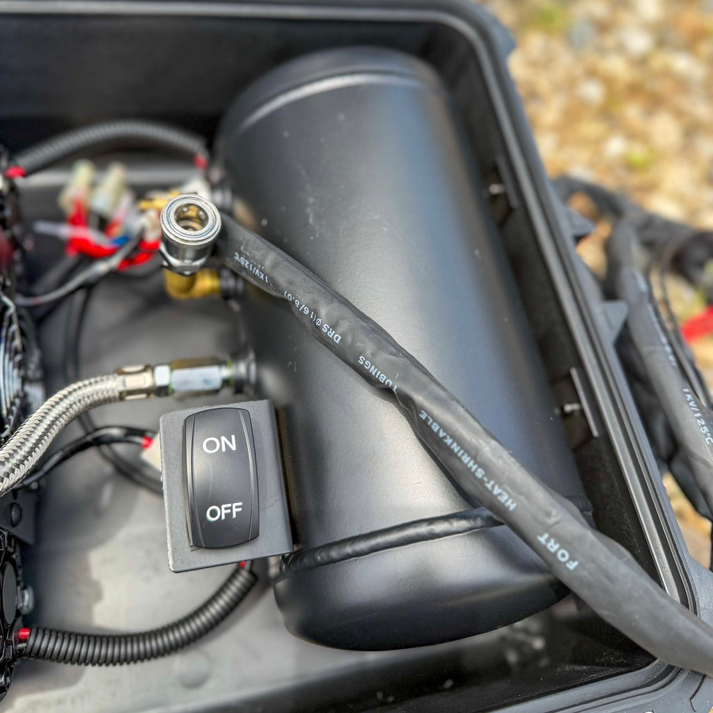FUNG】4x4ツインAIRコンプレッサー ポーダブルエアシステム
